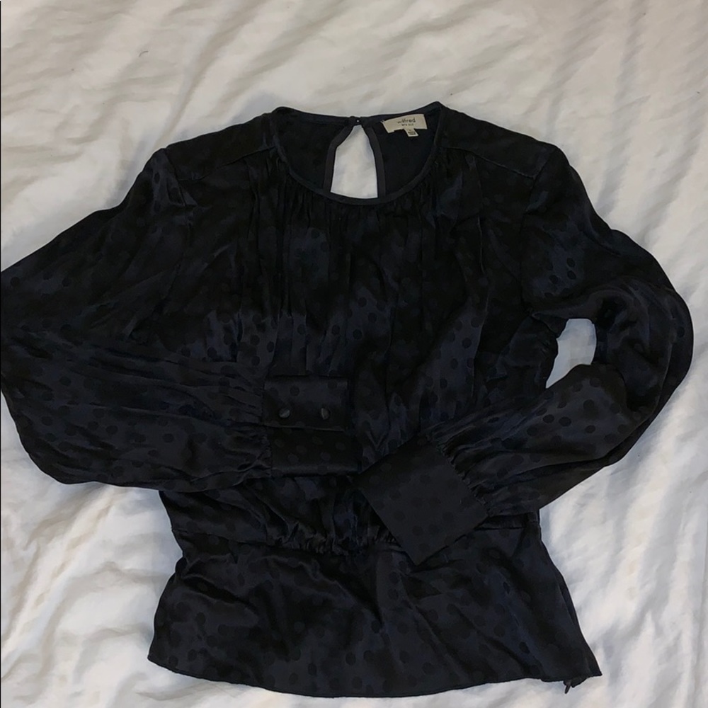 Aritzia wilfred black silk blouse long sleeve